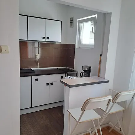 Alba Iulia Studio 6 Bucureşti Exterior foto