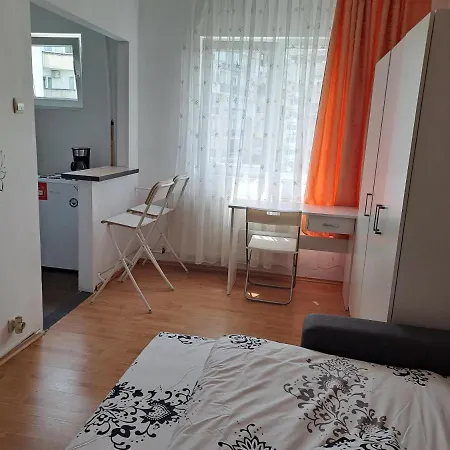 Alba Iulia Studio 6 Bucureşti Exterior foto